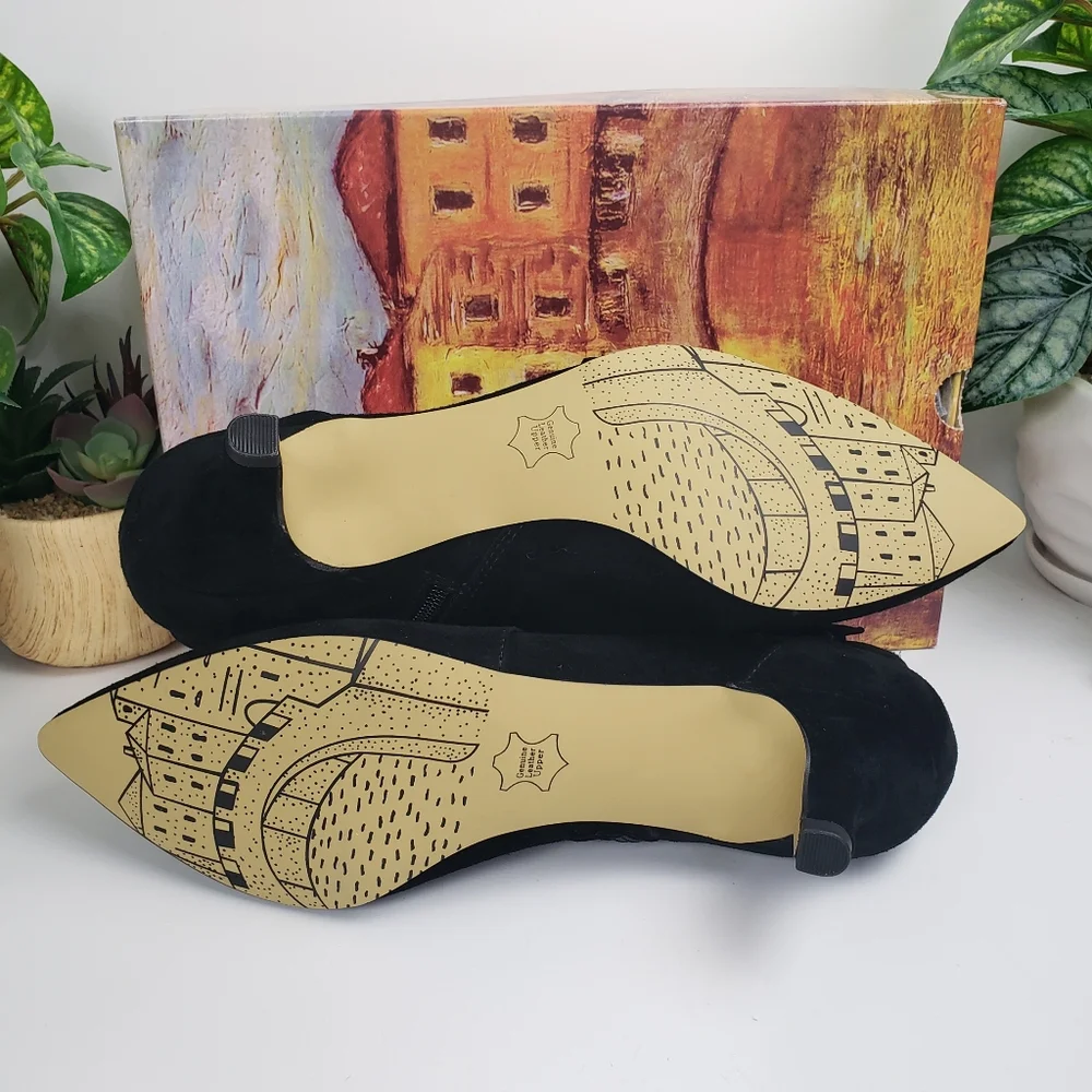 Bella Vita Black Suede Ankle Bootie Leather Rock Revival Bindi NIB sz 10